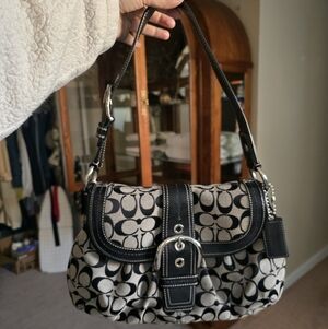 Vintage Signature Collection Coach Soho Bag